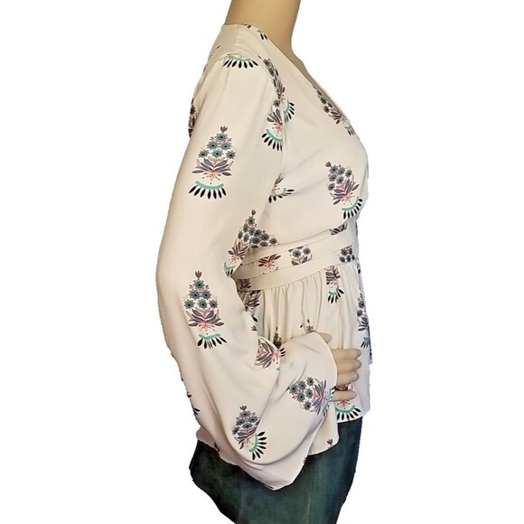 STONE COLD FOX Floral Lined 100% Silk 3 Button Blouse Top Size 1 US Small    T48 - Picture 2 of 11